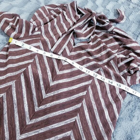 Entro Cut Out Tie back Chevron Print Swing Dress - Picture 6 of 10